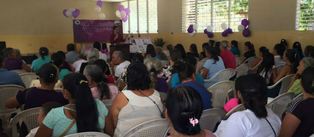 Mujeres de Las Vueltas conmemoran el 8 de marzo, Día Internacional de la Mujer