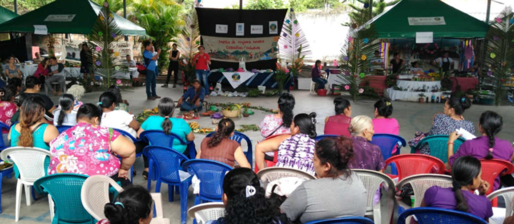 Encuentro de mujeres lideresas y productoras de la microrregión Cuscatlán Cabañas.